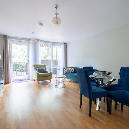 Brand New London Flat With Car Park Διαμέρισμα Εξωτερικό φωτογραφία